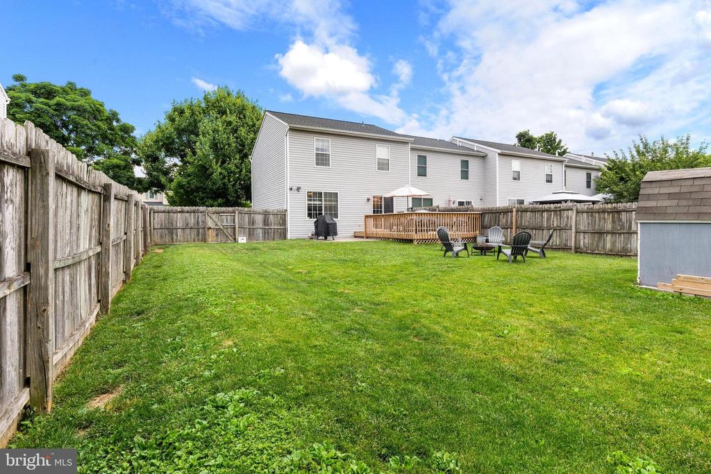 Image 25 of property listing at 309 PARKLAWN CT, Lancaster, PA 17601