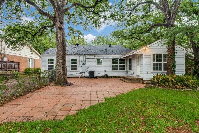 2321 Primrose Avenue, Fort Worth, TX 76111