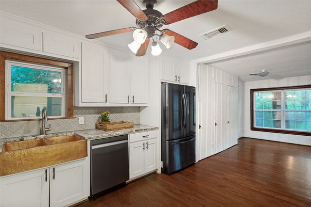 2321 Primrose Avenue, Fort Worth, TX 76111