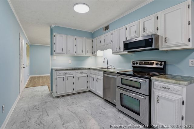 3625 Metric Drive, Hope Mills, NC 28348