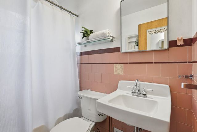 2705 W Grace Ave, Spokane, WA 99205