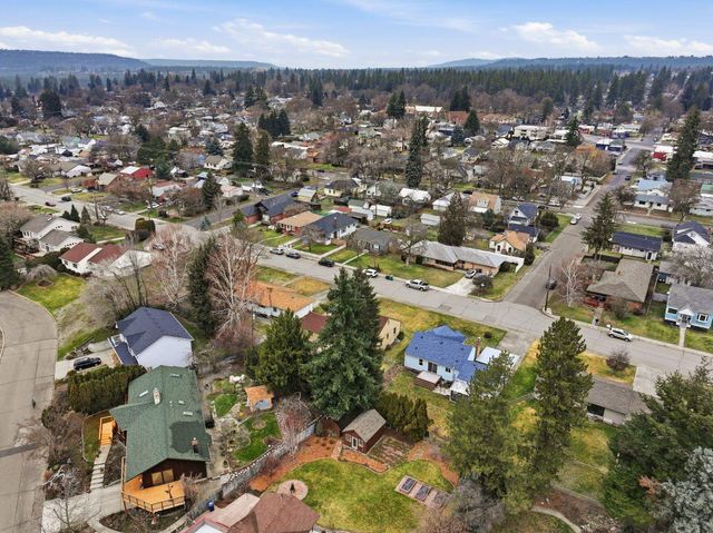 2705 W Grace Ave, Spokane, WA 99205