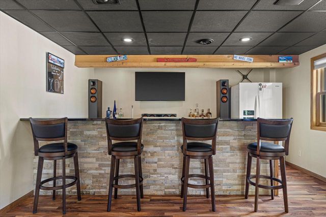 W255S6620 Oakdale DRIVE, Waukesha, WI 53189