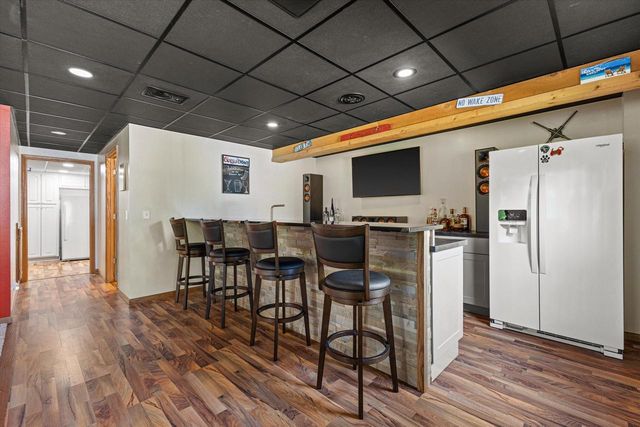 W255S6620 Oakdale DRIVE, Waukesha, WI 53189