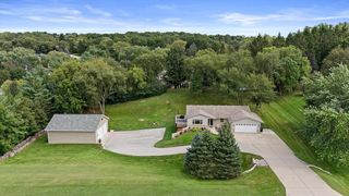 W255S6620 Oakdale DRIVE, Waukesha, WI 53189