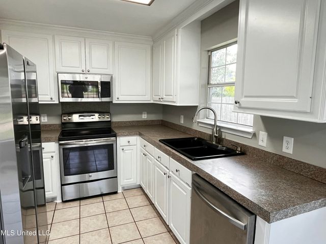1043 Spanish Oak Boulevard, Florence, MS 39073