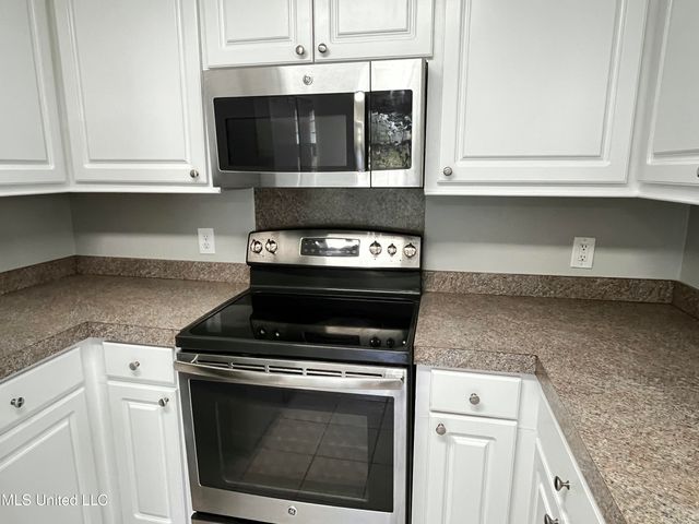 1043 Spanish Oak Boulevard, Florence, MS 39073