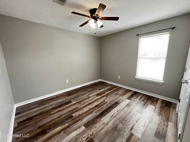 1043 Spanish Oak Boulevard, Florence, MS 39073