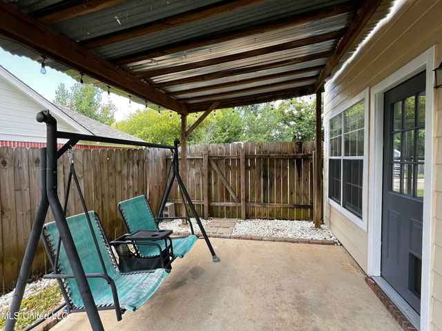 1043 Spanish Oak Boulevard, Florence, MS 39073