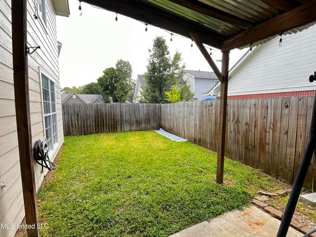1043 Spanish Oak Boulevard, Florence, MS 39073