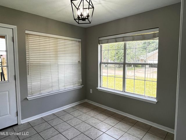 1043 Spanish Oak Boulevard, Florence, MS 39073