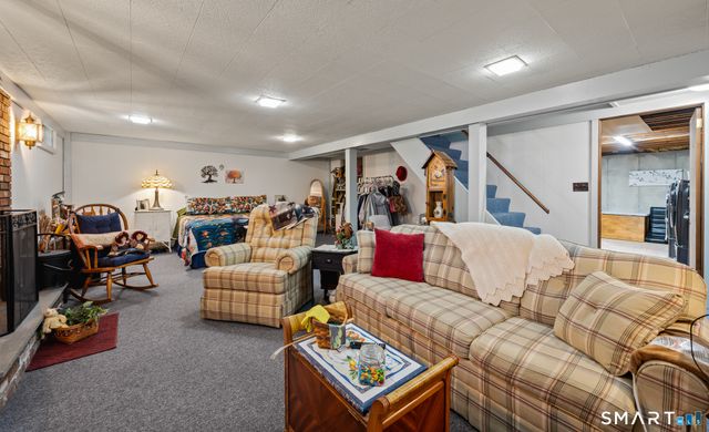 39 Old Carriage Road, Portland, CT 06480