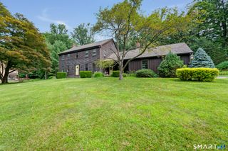 39 Old Carriage Road, Portland, CT 06480
