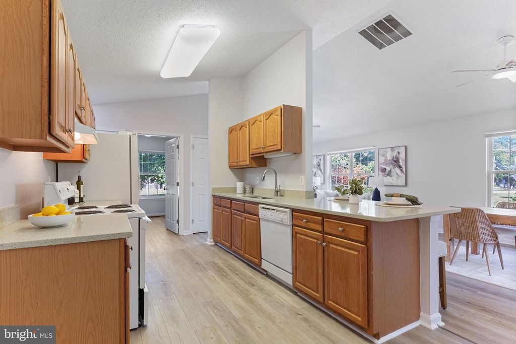 Image 12 of property listing at 12350 NEALE SOUND DR, Cobb Island, MD 20625