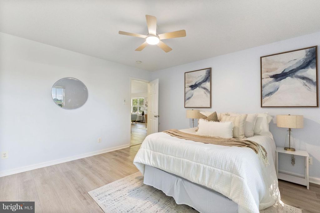 Image 17 of property listing at 12350 NEALE SOUND DR, Cobb Island, MD 20625