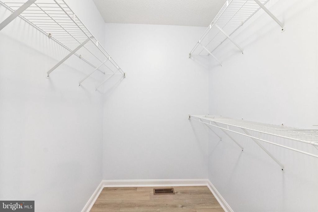 Image 18 of property listing at 12350 NEALE SOUND DR, Cobb Island, MD 20625
