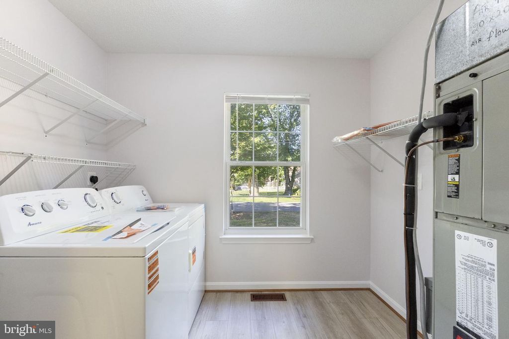 Image 21 of property listing at 12350 NEALE SOUND DR, Cobb Island, MD 20625