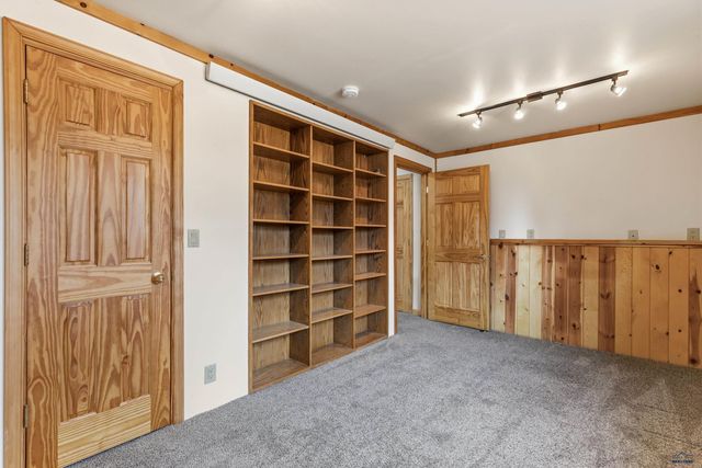 24760 HIDDEN VALLEY RD, Hermosa, SD 57744