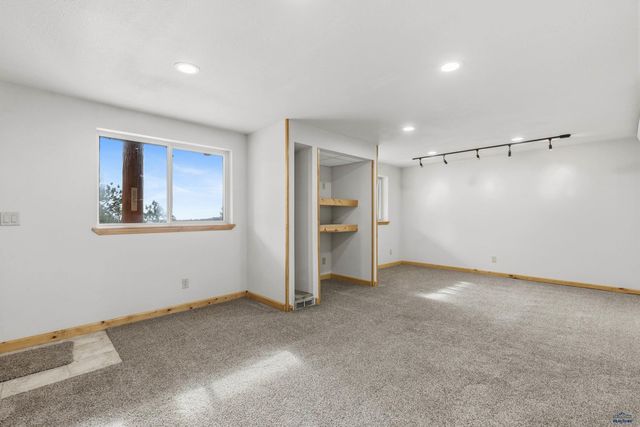 24760 HIDDEN VALLEY RD, Hermosa, SD 57744