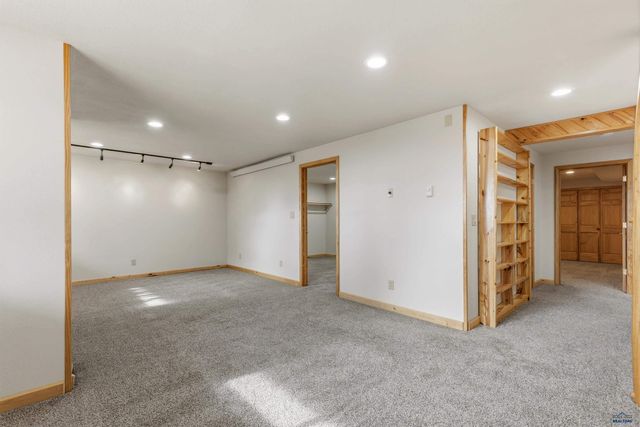 24760 HIDDEN VALLEY RD, Hermosa, SD 57744