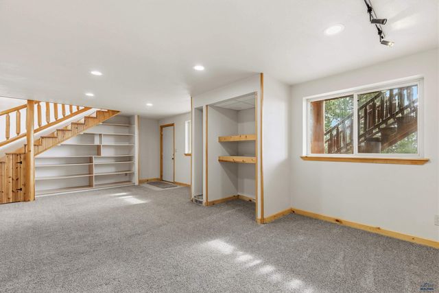 24760 HIDDEN VALLEY RD, Hermosa, SD 57744