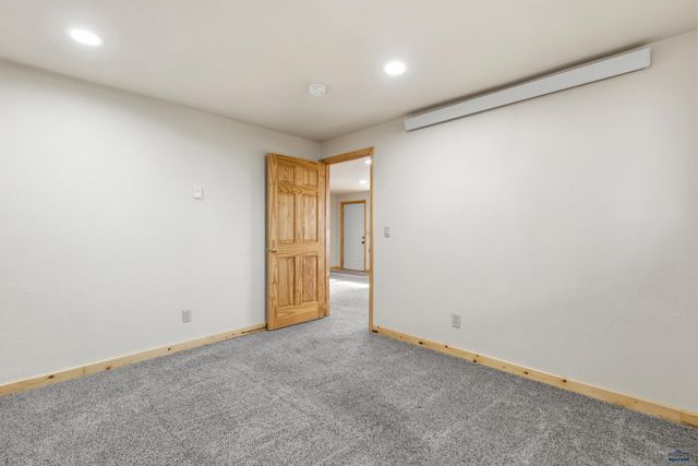 24760 HIDDEN VALLEY RD, Hermosa, SD 57744