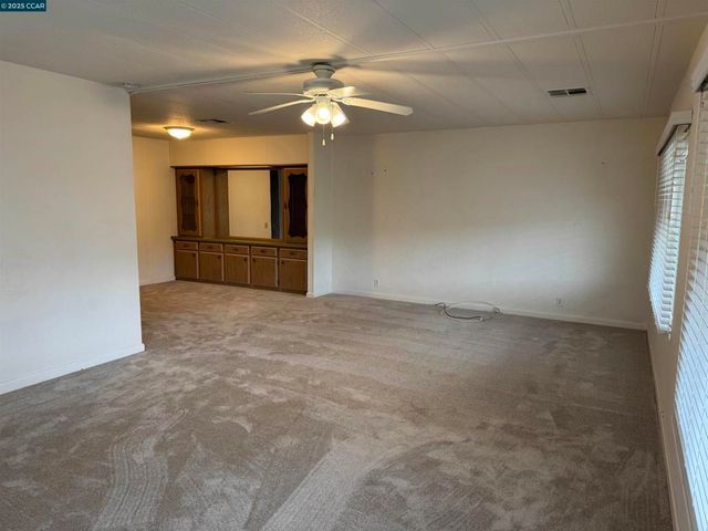 141 Maui Drive, Pittsburg, CA 94565