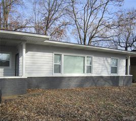 1709 Jay Street B, Belleville, IL 62226