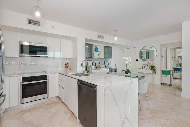 90 Alton Road 1109, Miami Beach, FL 33139