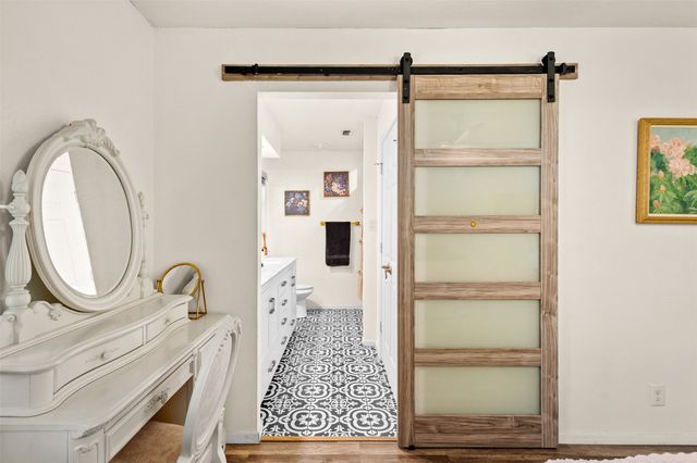 6808 Woodway Drive, Fort Worth, TX 76133