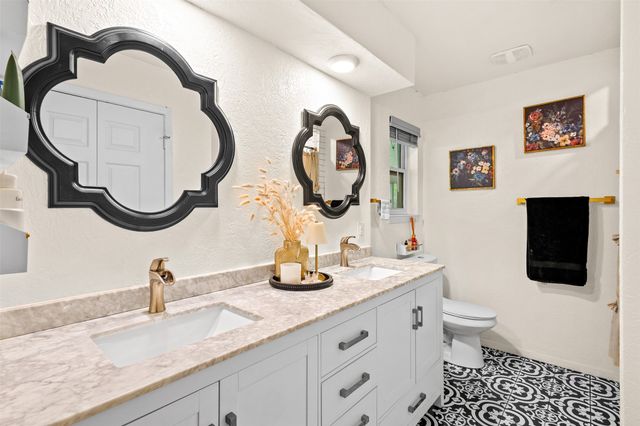 6808 Woodway Drive, Fort Worth, TX 76133