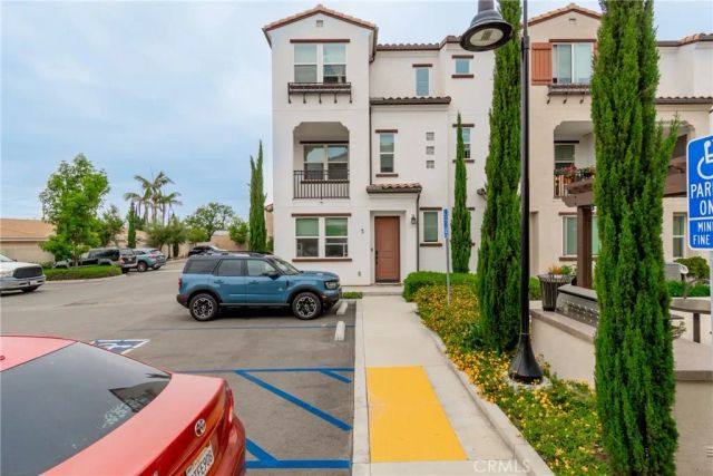 271 N Magnolia Avenue 5, Anaheim, CA 92801