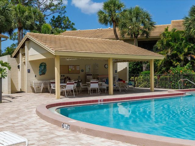 4440 WEYBRIDGE 4440, Sarasota, FL 34235