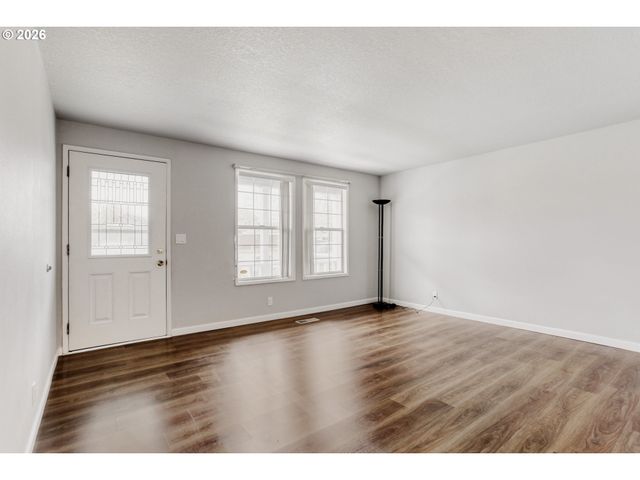 17337 Sw PACIFICA Ct, Beaverton, OR 97006