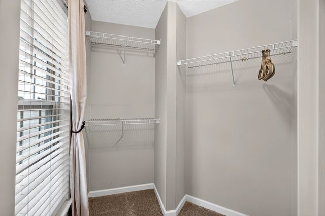 7277 Charlotte Pike Unit 214, Nashville, TN 37209