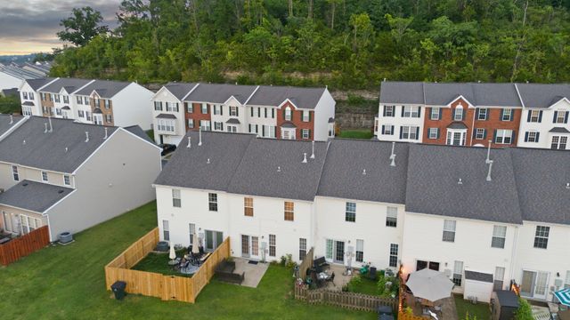 7277 Charlotte Pike Unit 214, Nashville, TN 37209