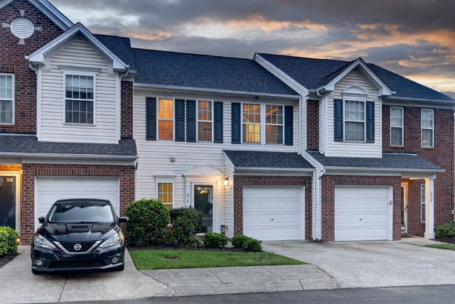 7277 Charlotte Pike Unit 214, Nashville, TN 37209