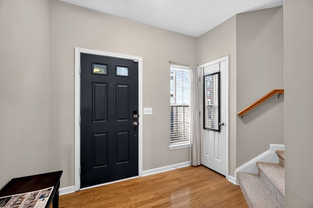 7277 Charlotte Pike Unit 214, Nashville, TN 37209
