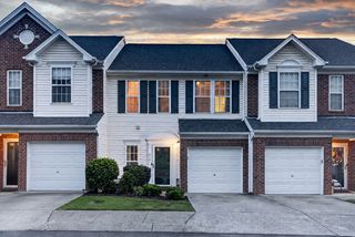 7277 Charlotte Pike Unit 214, Nashville, TN 37209