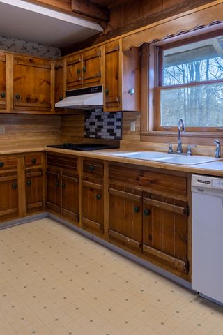 4818 Howardsville Road, Apison, TN 37302