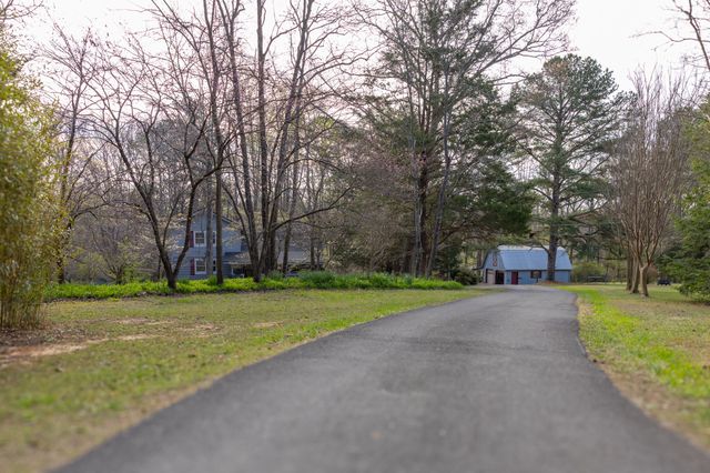 4818 Howardsville Road, Apison, TN 37302