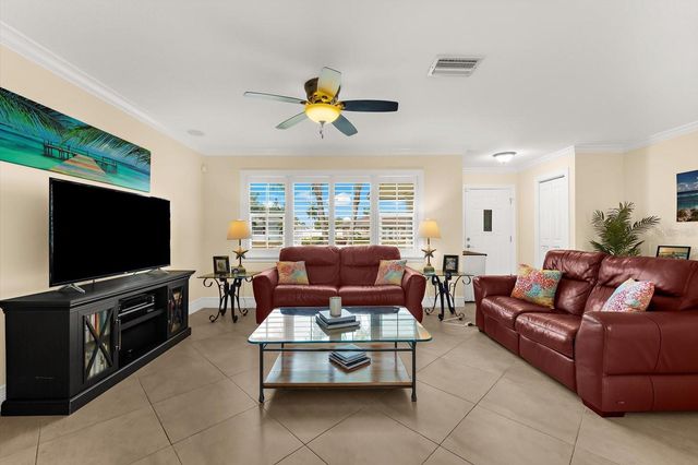 5723 1ST AVENUE DRIVE W, Bradenton, FL 34209