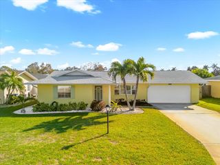 5723 1ST AVENUE DRIVE W, Bradenton, FL 34209