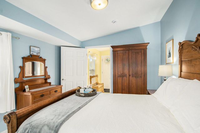 648 Phillips Street, South Haven City, MI 49090