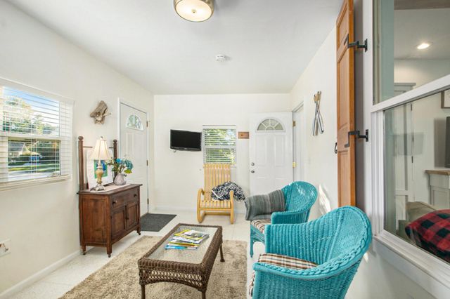 648 Phillips Street, South Haven City, MI 49090