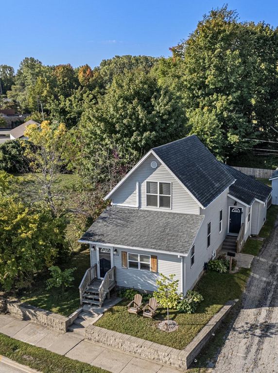 648 Phillips Street, South Haven City, MI 49090