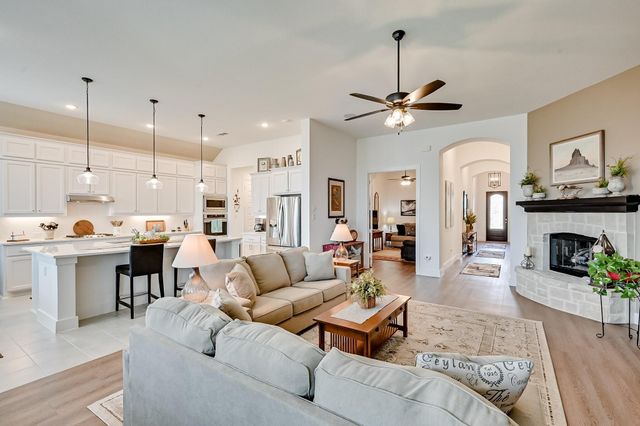 1696 Storey Lane, Waxahachie, TX 75165