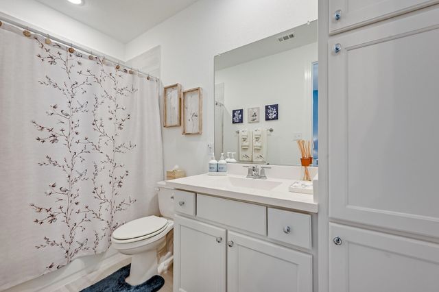 1696 Storey Lane, Waxahachie, TX 75165