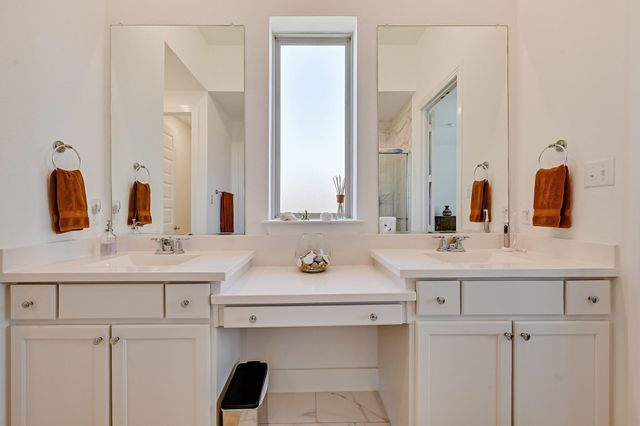 1696 Storey Lane, Waxahachie, TX 75165