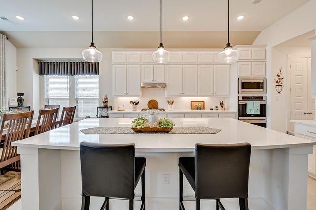 1696 Storey Lane, Waxahachie, TX 75165